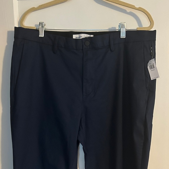 Old Navy Men's Dark Blue Stretch Tech Pants - New with Tags - Picture 1 of 5